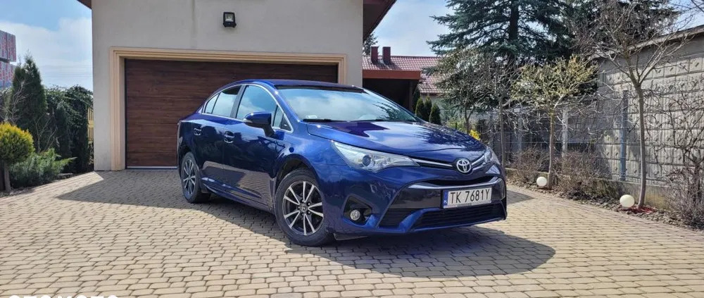 toyota avensis kielce Toyota Avensis cena 52500 przebieg: 158600, rok produkcji 2017 z Kielce